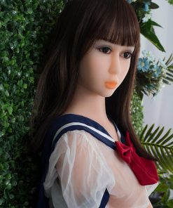 Asiatisches Schulmädchen - süßer Schulanzug