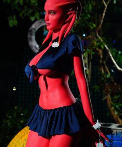 160 cm große Sexpuppe im roten Alien-Stil mit wunderschönen Brüsten und Po - Dolls Castle